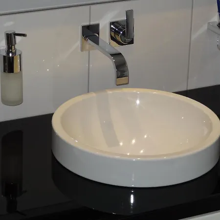 Semesterbostad Ostseeparadies Kuehlungsborn Seeadler